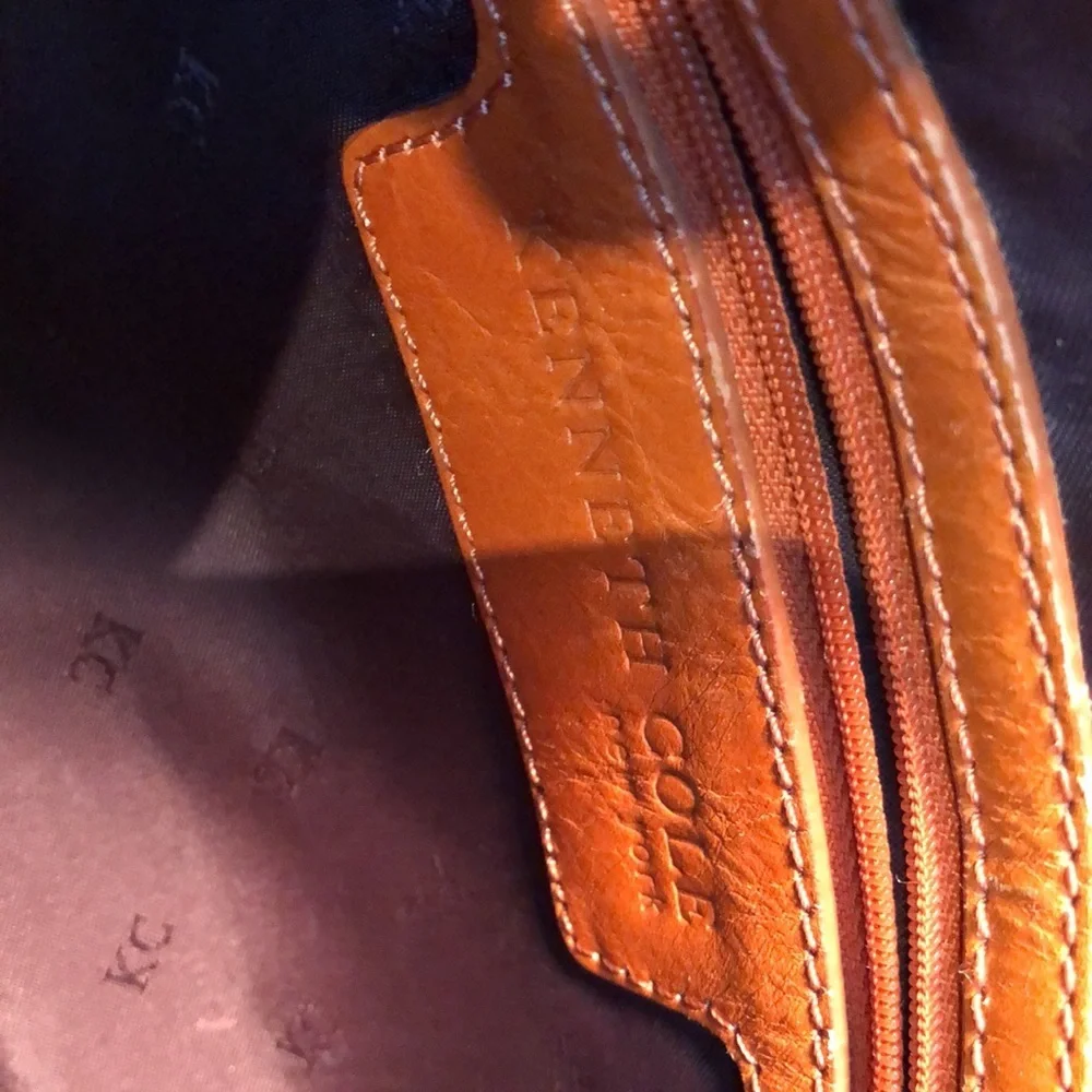 Genuine Leather Vintage Kenneth Cole NY handbag